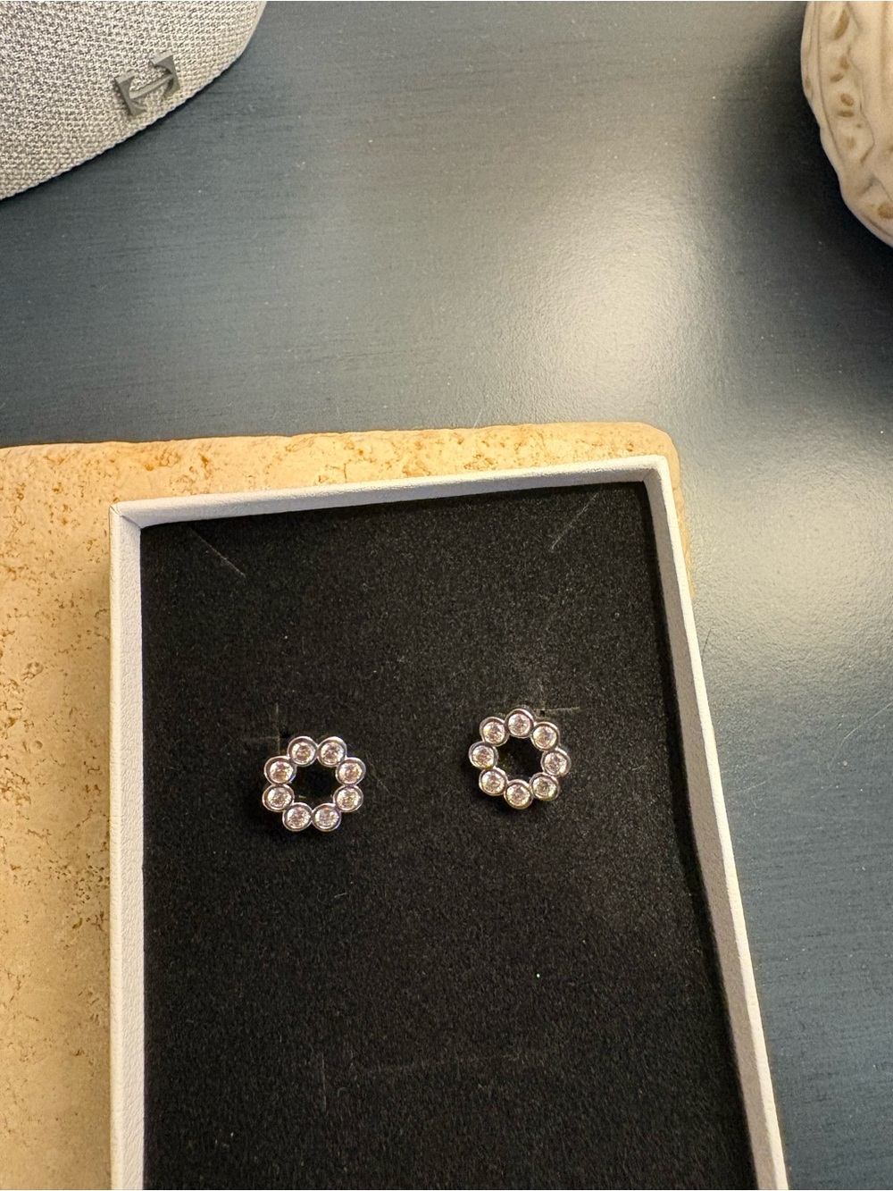 Never worn kate spade Silver Crystal Circle Stud Earrings